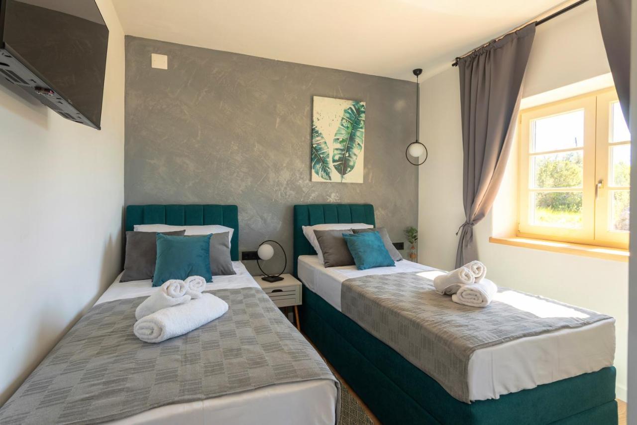 Teona Luxury Apartment With Jacuzzi And Terrace Sea View Sali Exterior photo